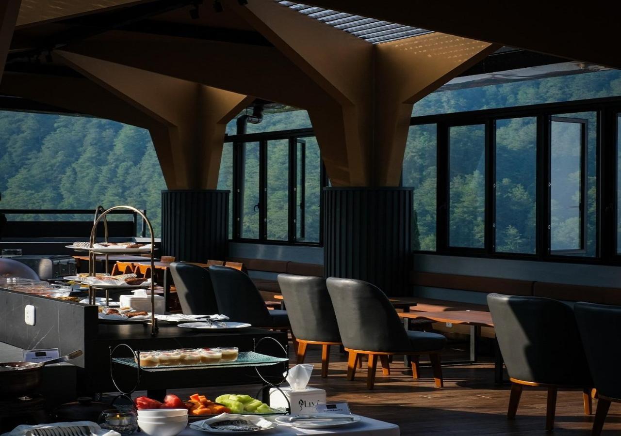 Allura Azana Resort 타왕만구 외부 사진